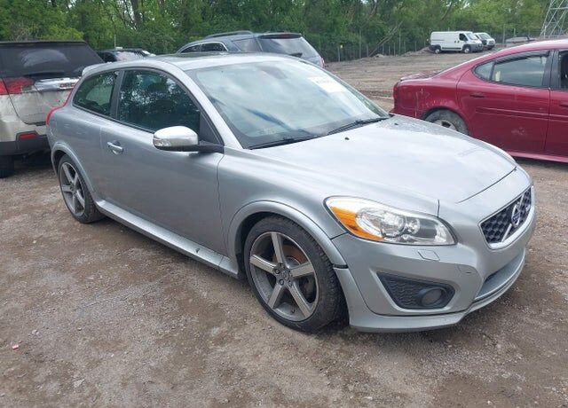 2011 VOLVO C30