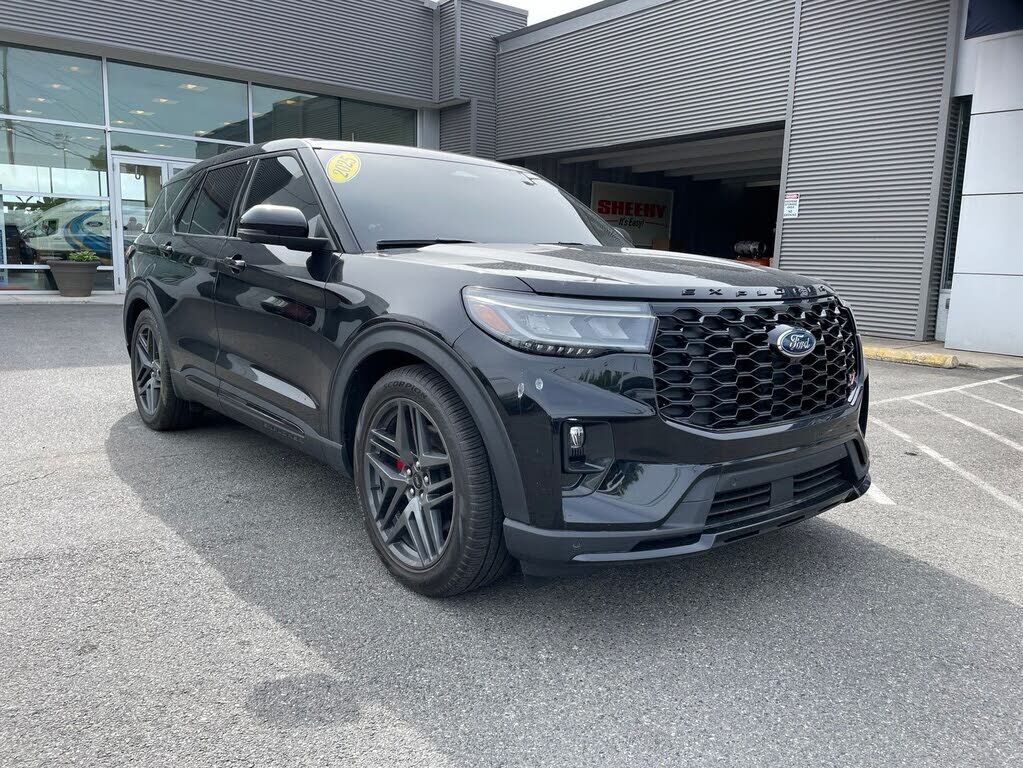 2025 FORD Explorer