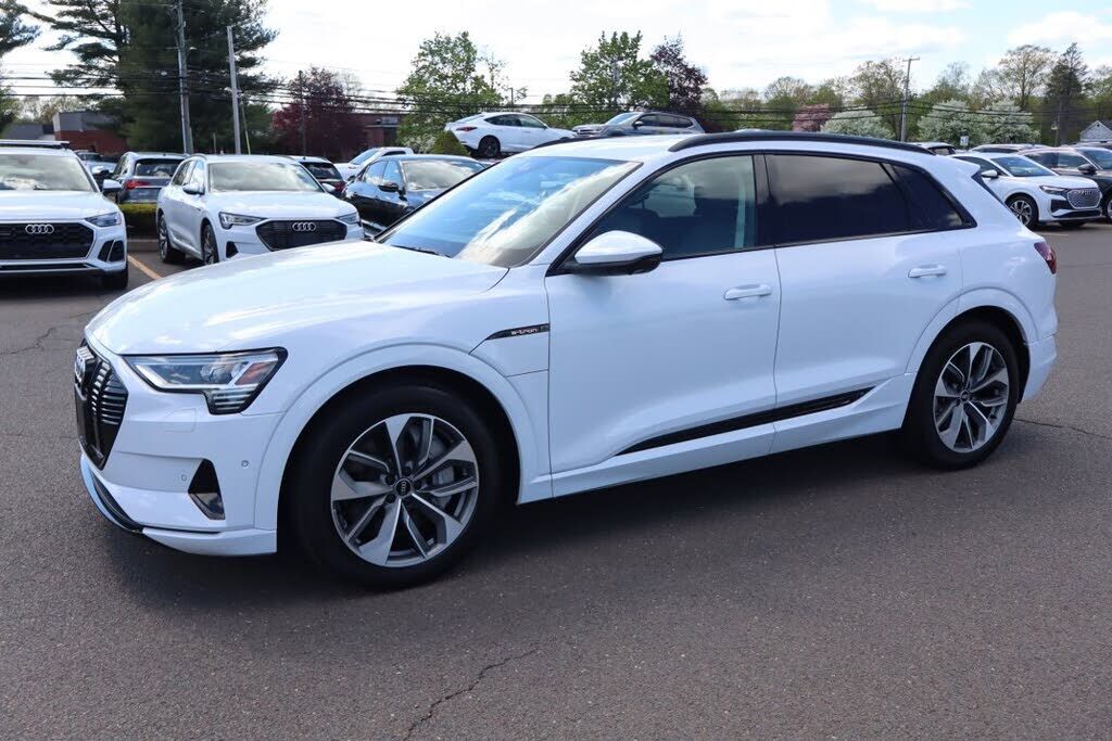 2021 AUDI e-tron