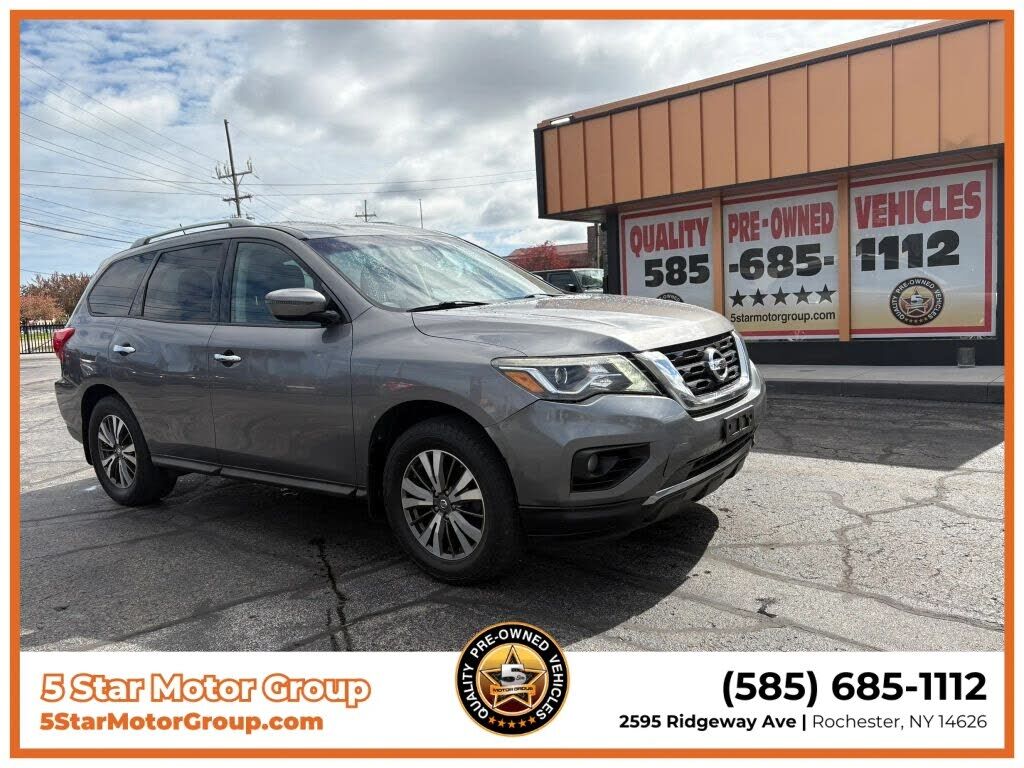 2017 NISSAN Pathfinder