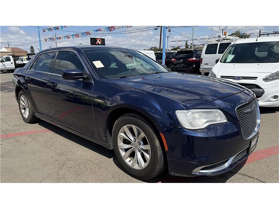 2015 CHRYSLER 300