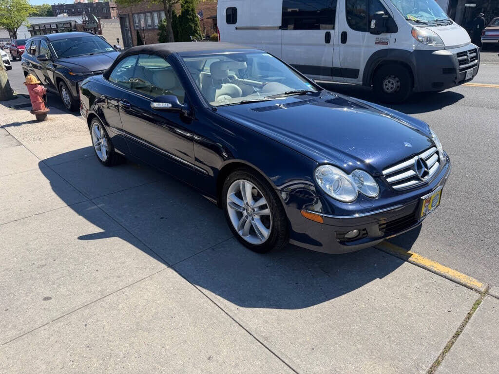 2009 MERCEDES-BENZ CLK-Class