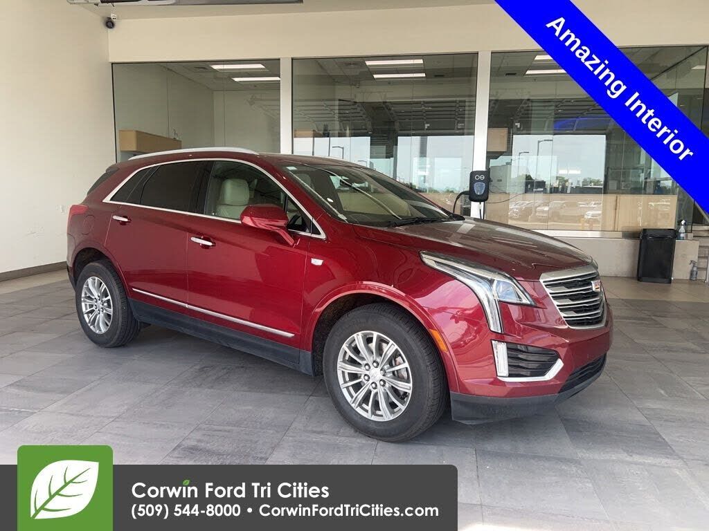 2017 CADILLAC XT5