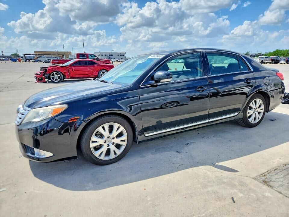 2012 TOYOTA Avalon