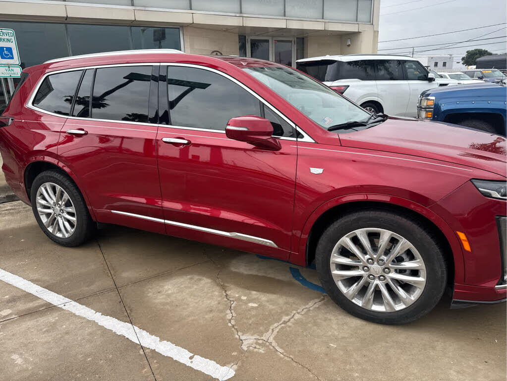 2024 CADILLAC XT6