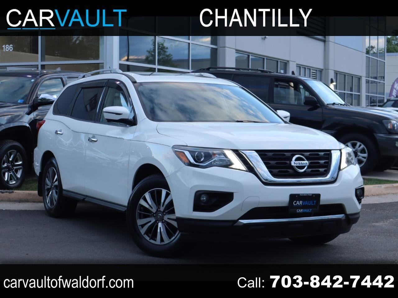 2017 NISSAN Pathfinder
