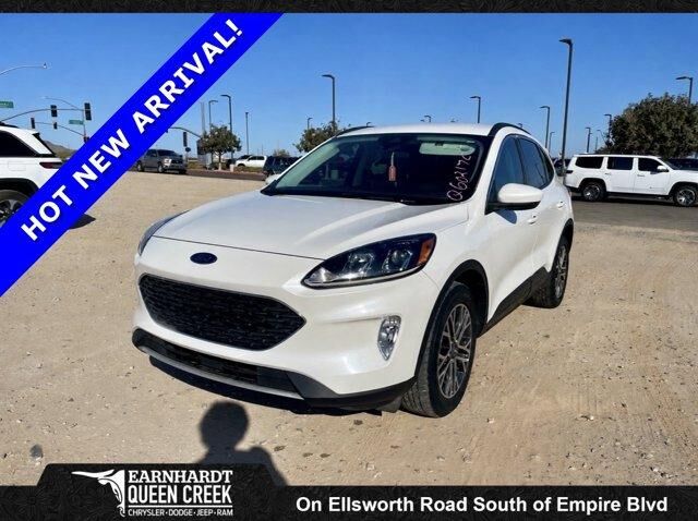 2021 FORD Escape