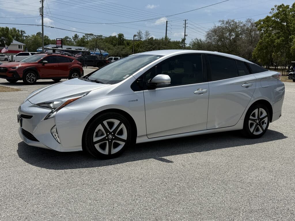 2017 TOYOTA PRIUS