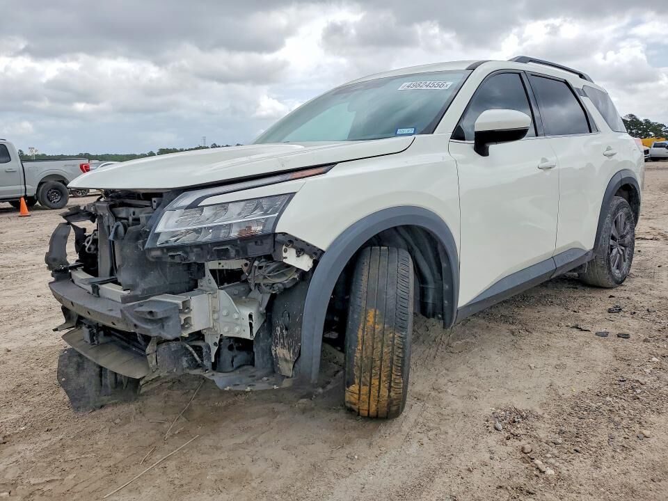 2022 NISSAN Pathfinder