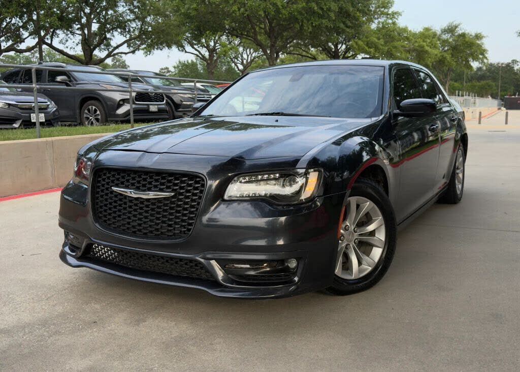 2018 CHRYSLER 300