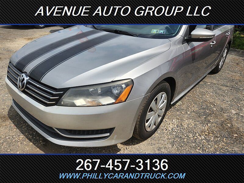 2012 VOLKSWAGEN Passat