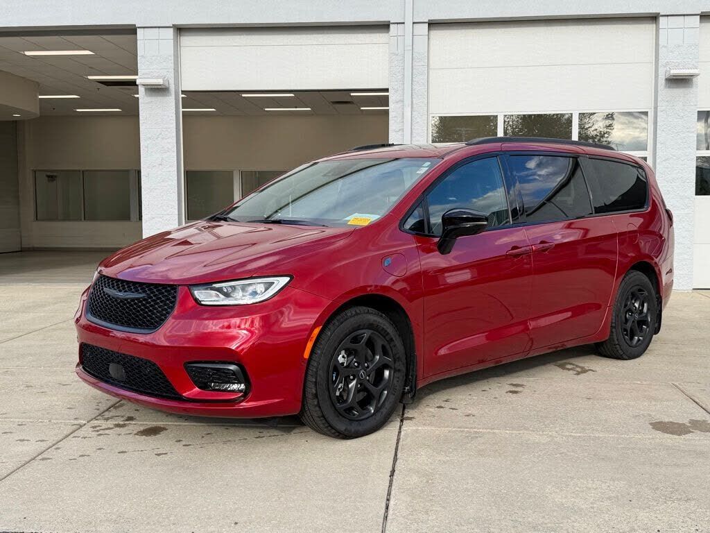2025 CHRYSLER Pacifica