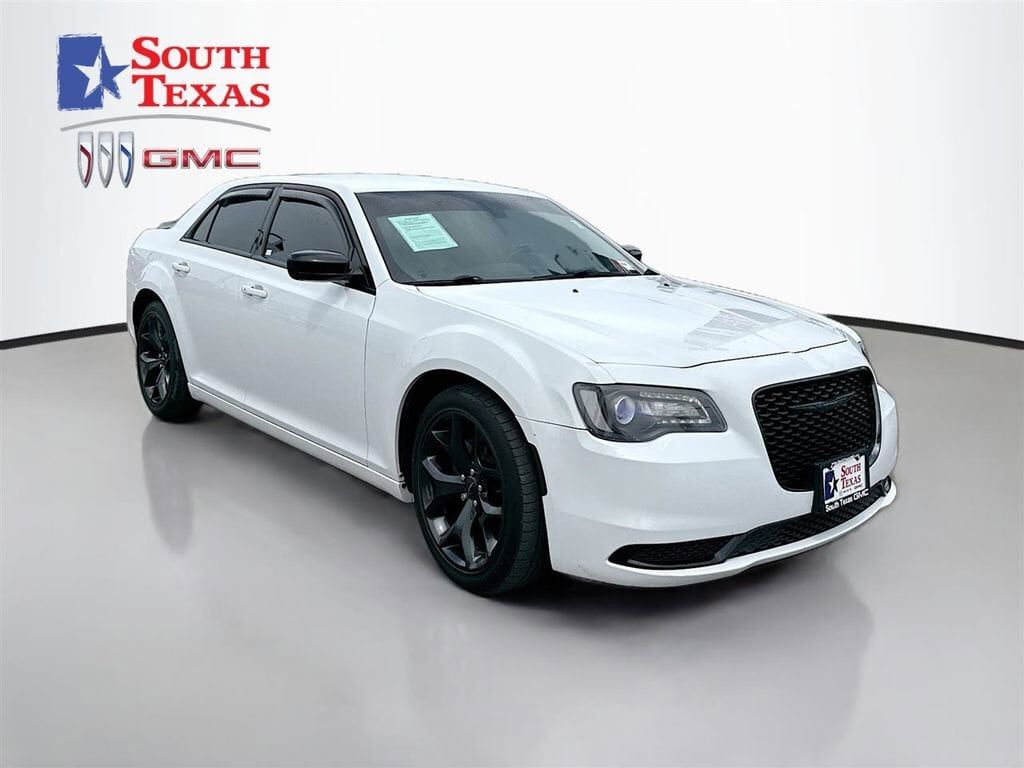 2021 CHRYSLER 300