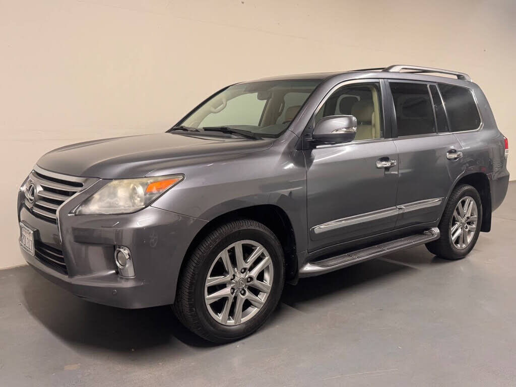 2013 LEXUS LX