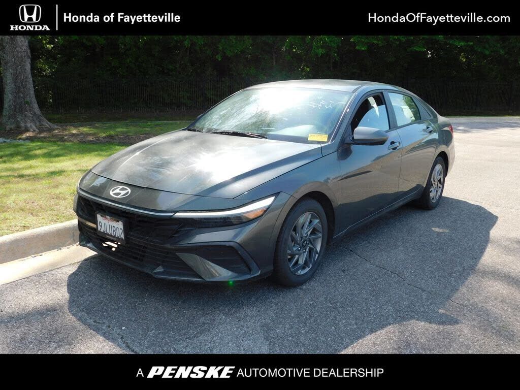 2024 HYUNDAI Elantra