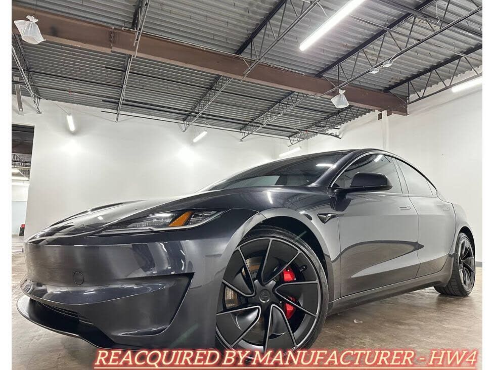 2024 TESLA Model 3