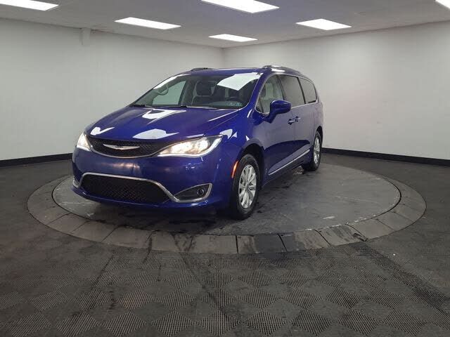 2019 CHRYSLER Pacifica
