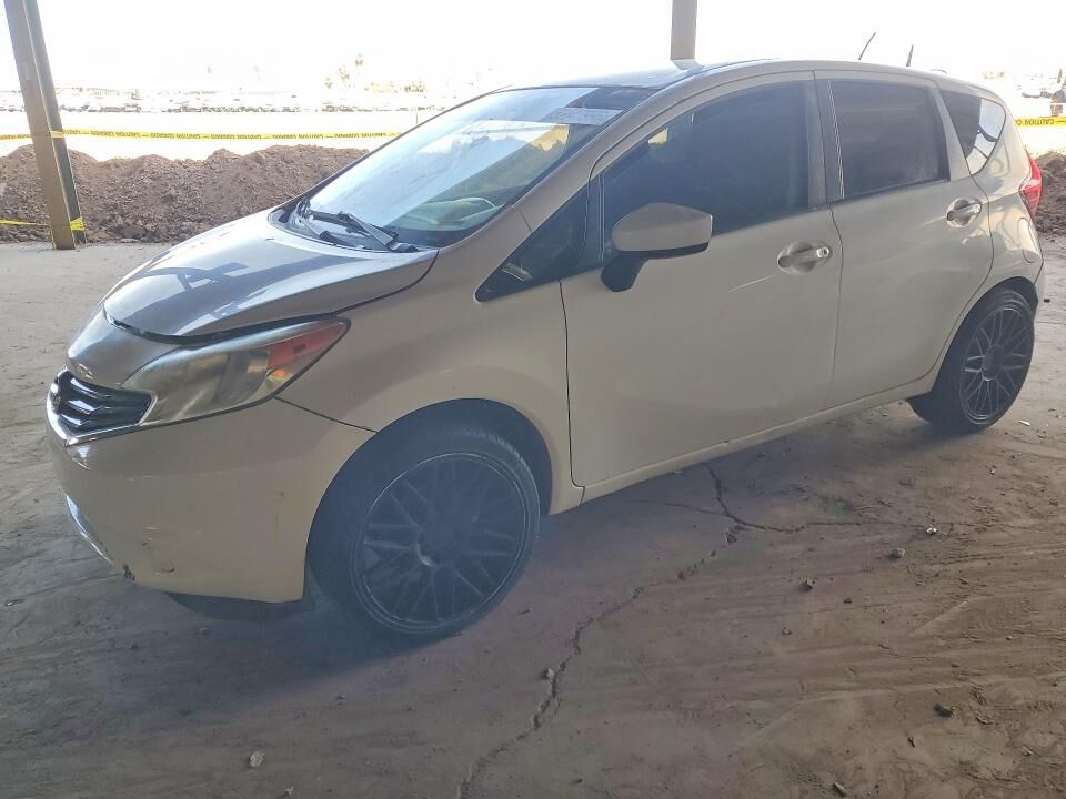 2016 NISSAN Versa