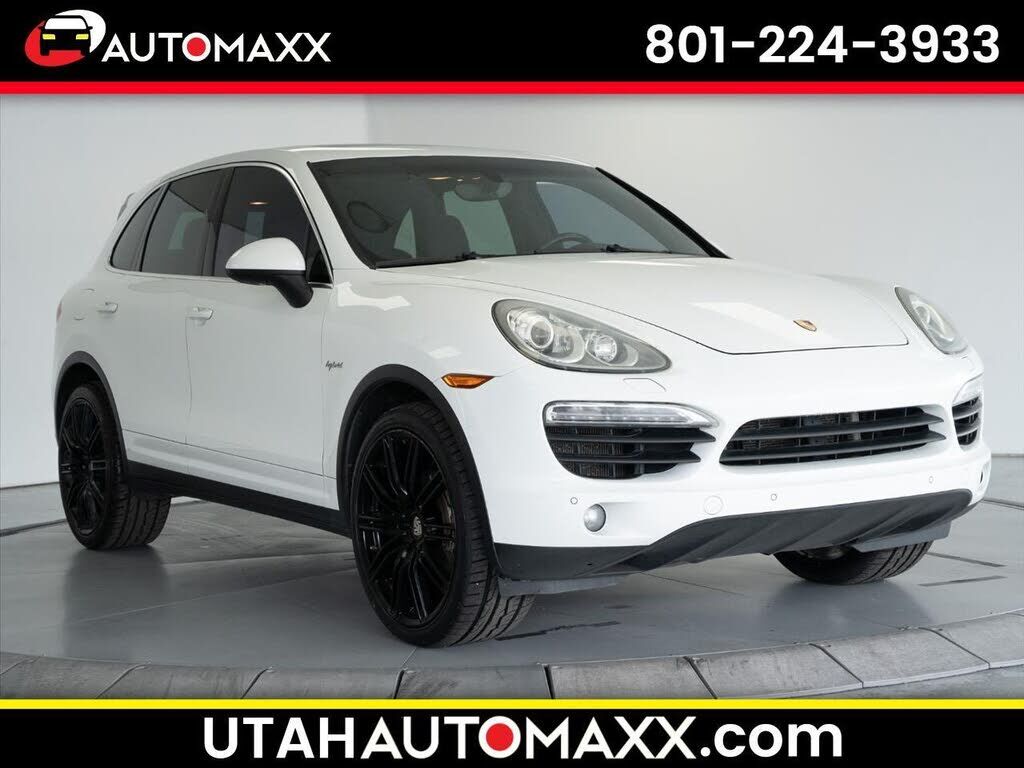 2014 PORSCHE Cayenne