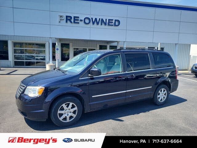 2010 CHRYSLER Town and Country