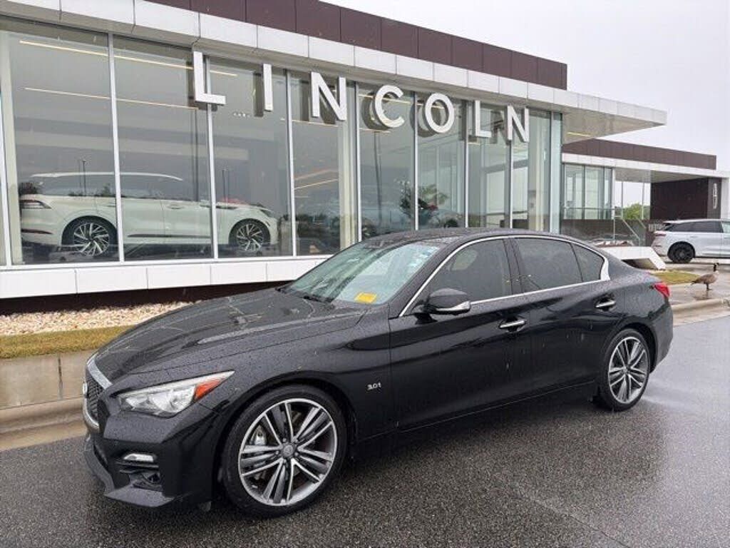2017 INFINITI Q50
