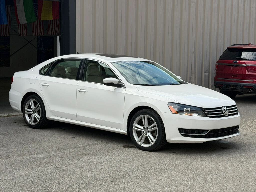 2014 VOLKSWAGEN Passat