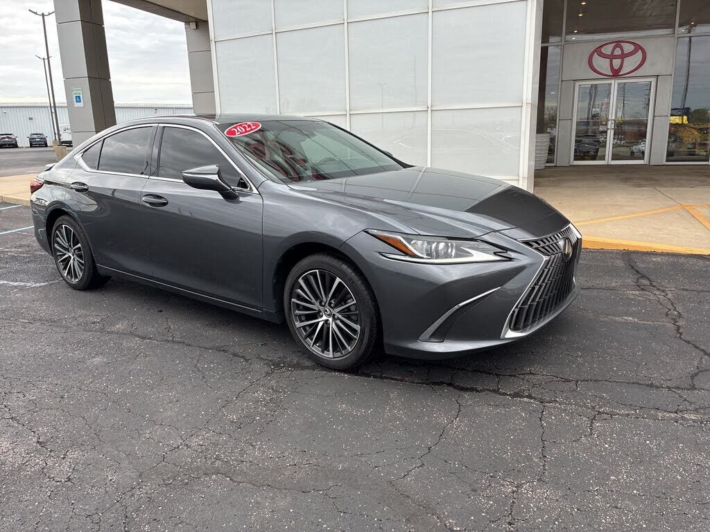 2022 LEXUS ES