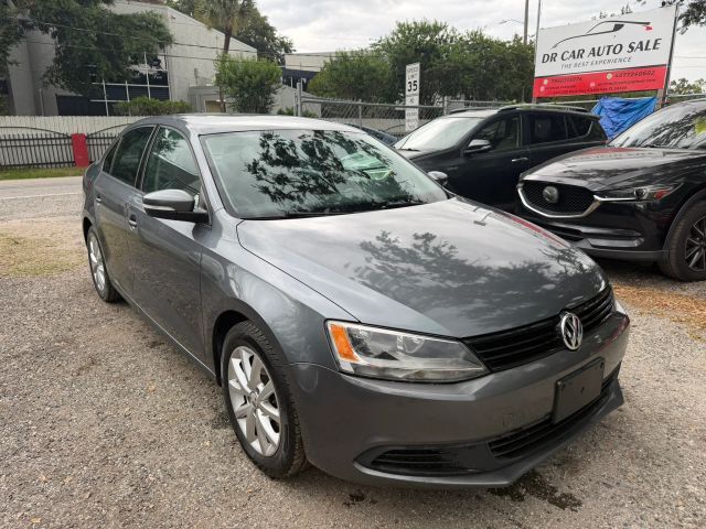2011 VOLKSWAGEN Jetta
