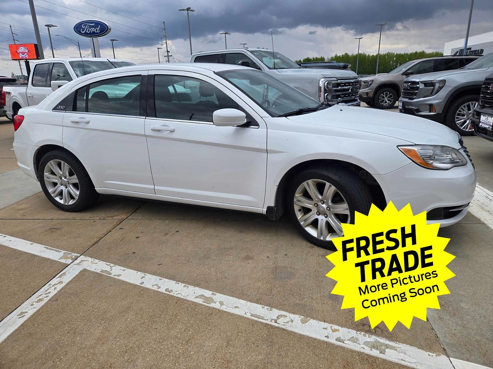 2011 CHRYSLER 200