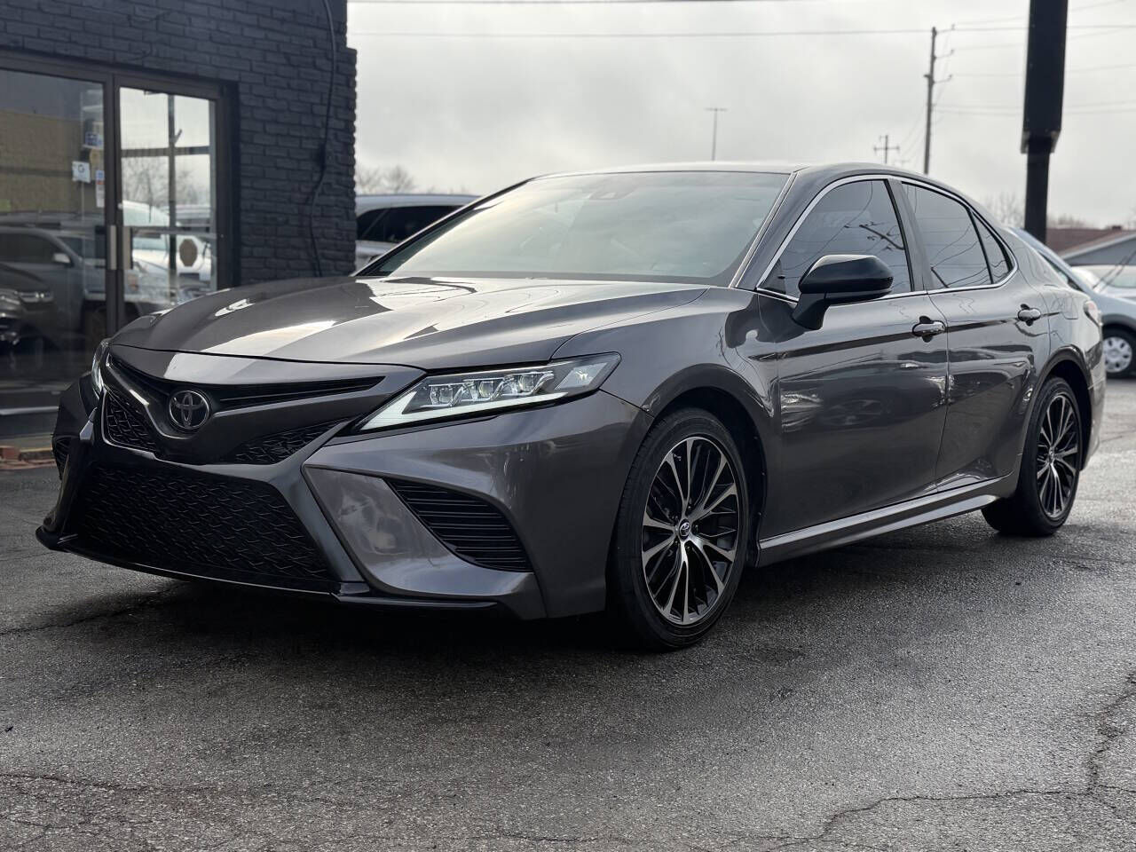 2018 TOYOTA Camry