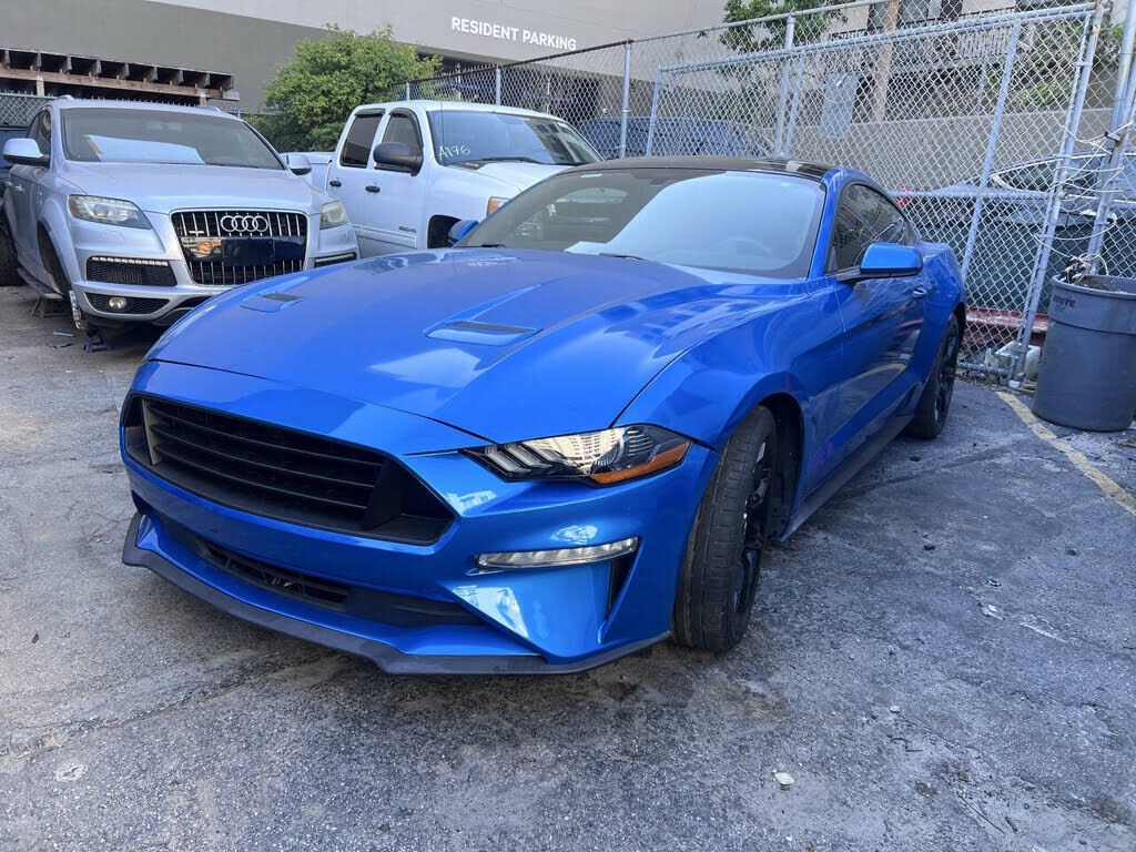 2020 FORD Mustang
