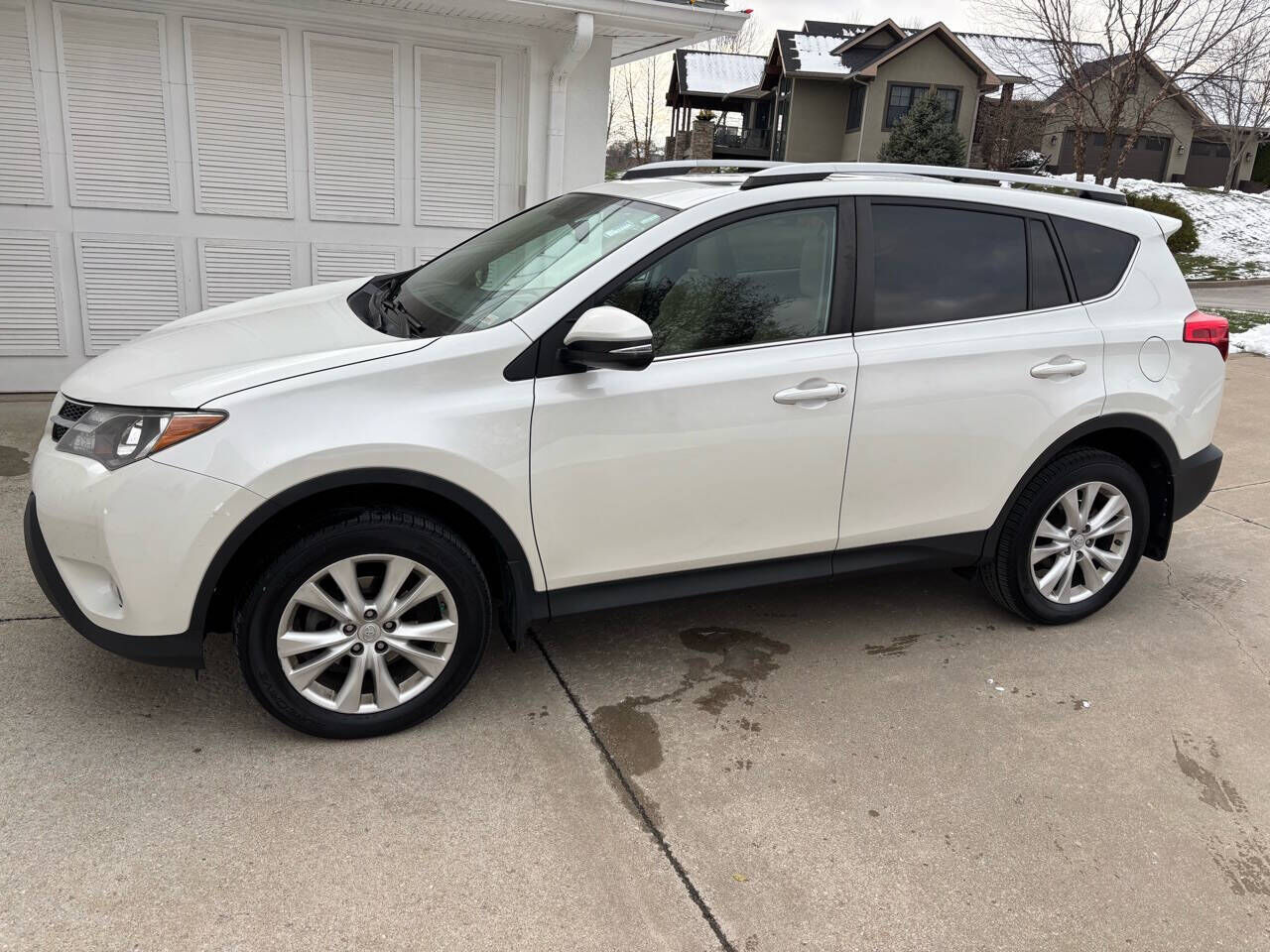 2013 TOYOTA RAV4