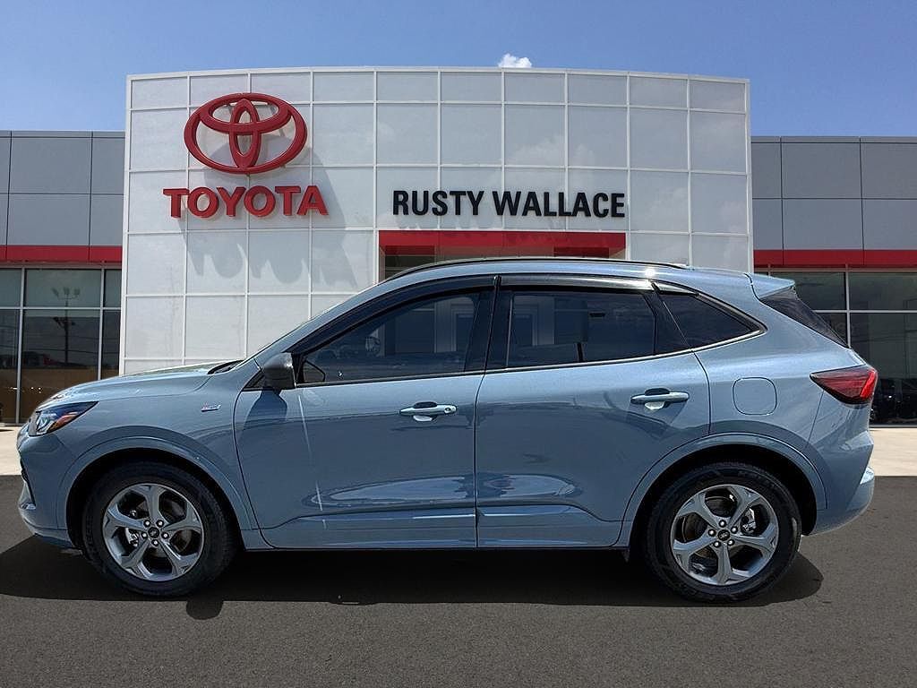 2024 FORD Escape