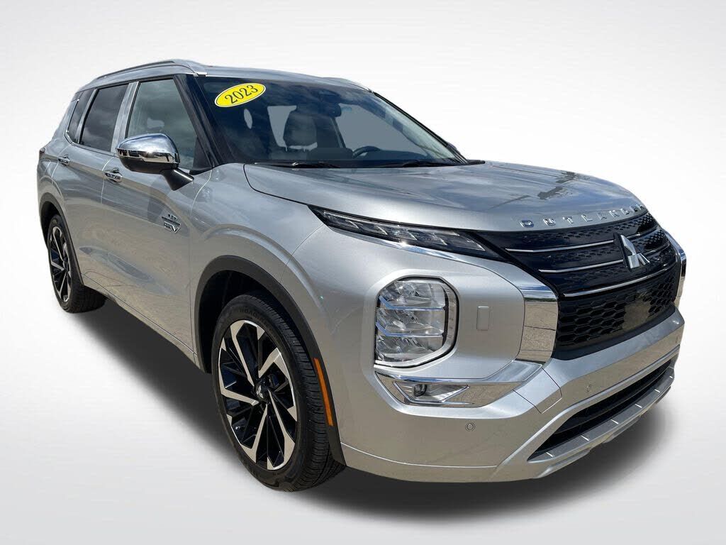 2023 MITSUBISHI Outlander