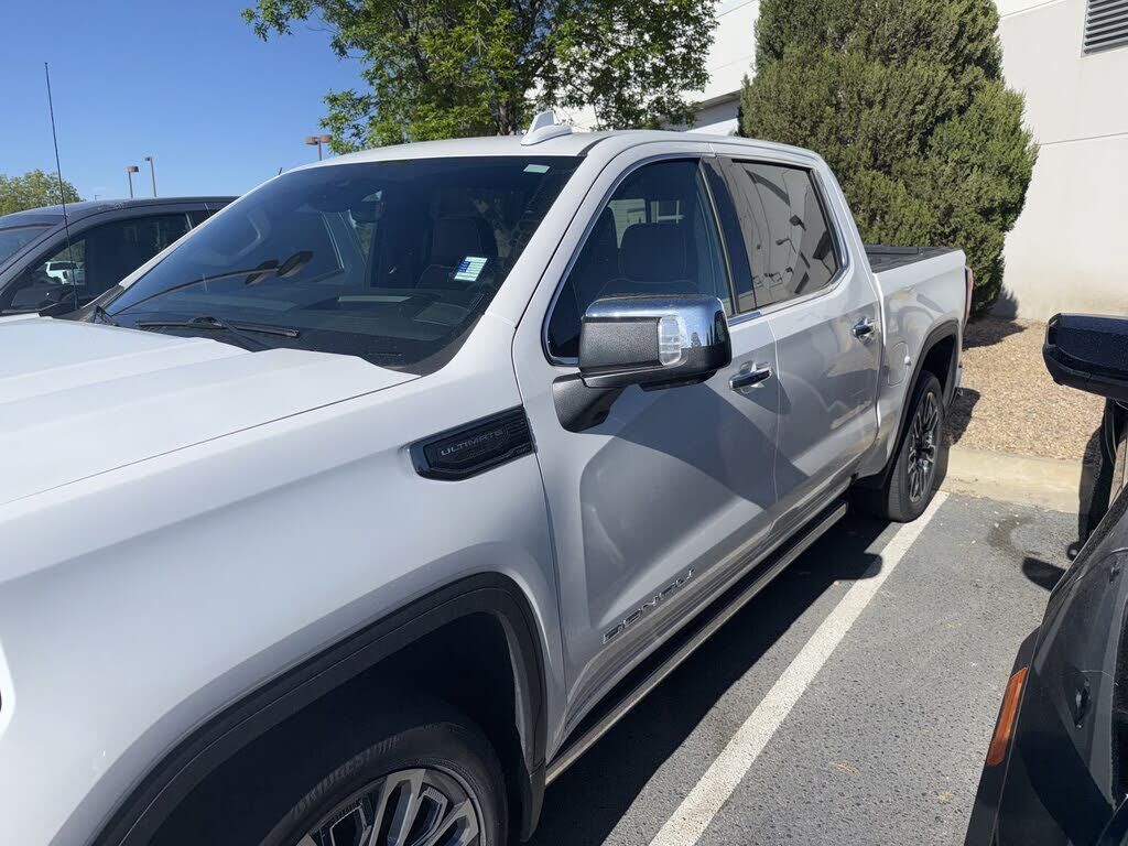 2023 GMC Sierra