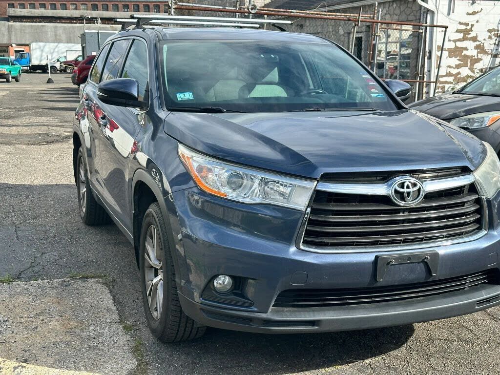 2015 TOYOTA Highlander