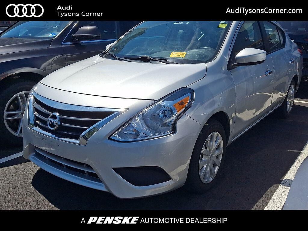 2016 NISSAN Versa