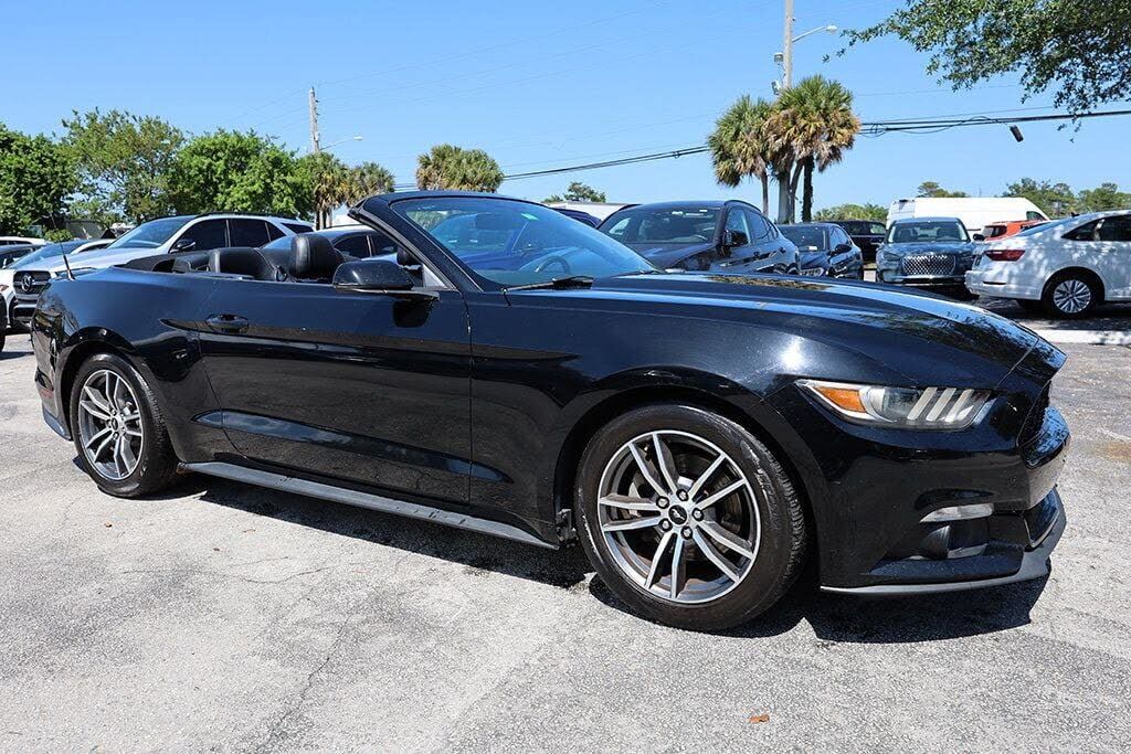 2017 FORD Mustang