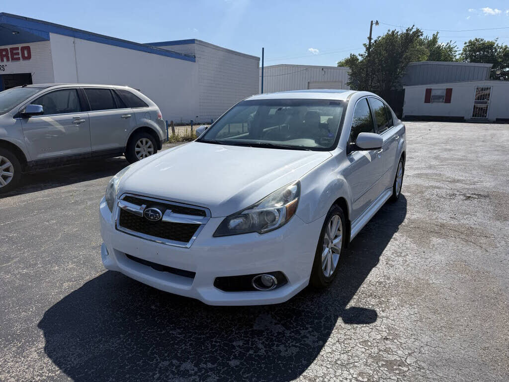 2013 SUBARU Legacy