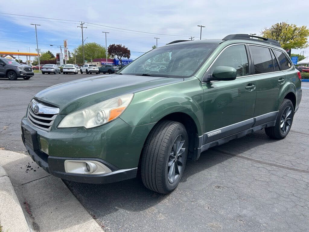 2012 SUBARU Outback