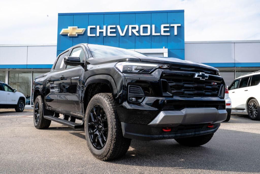 2026 CHEVROLET Colorado