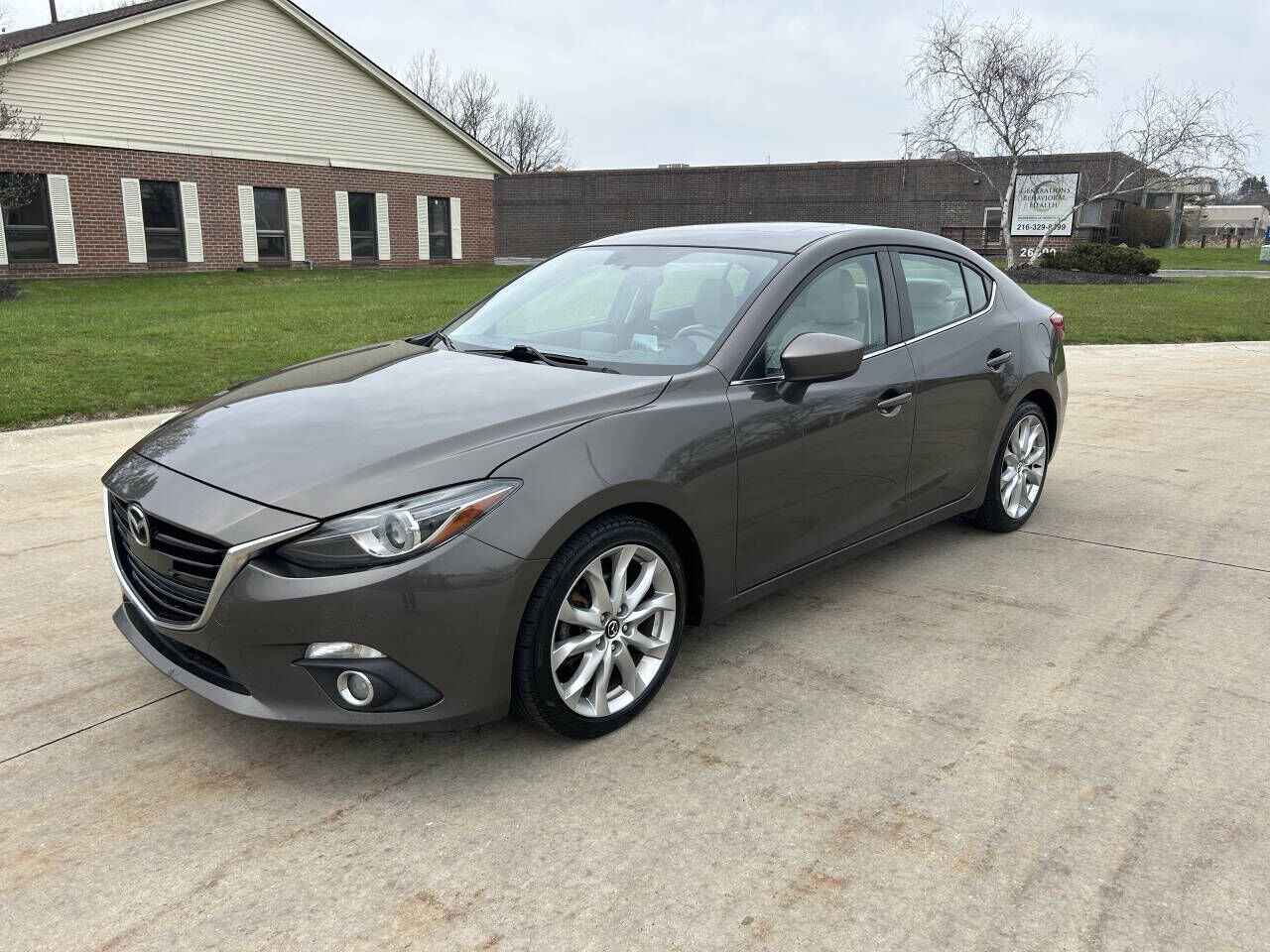 2016 MAZDA Mazda3