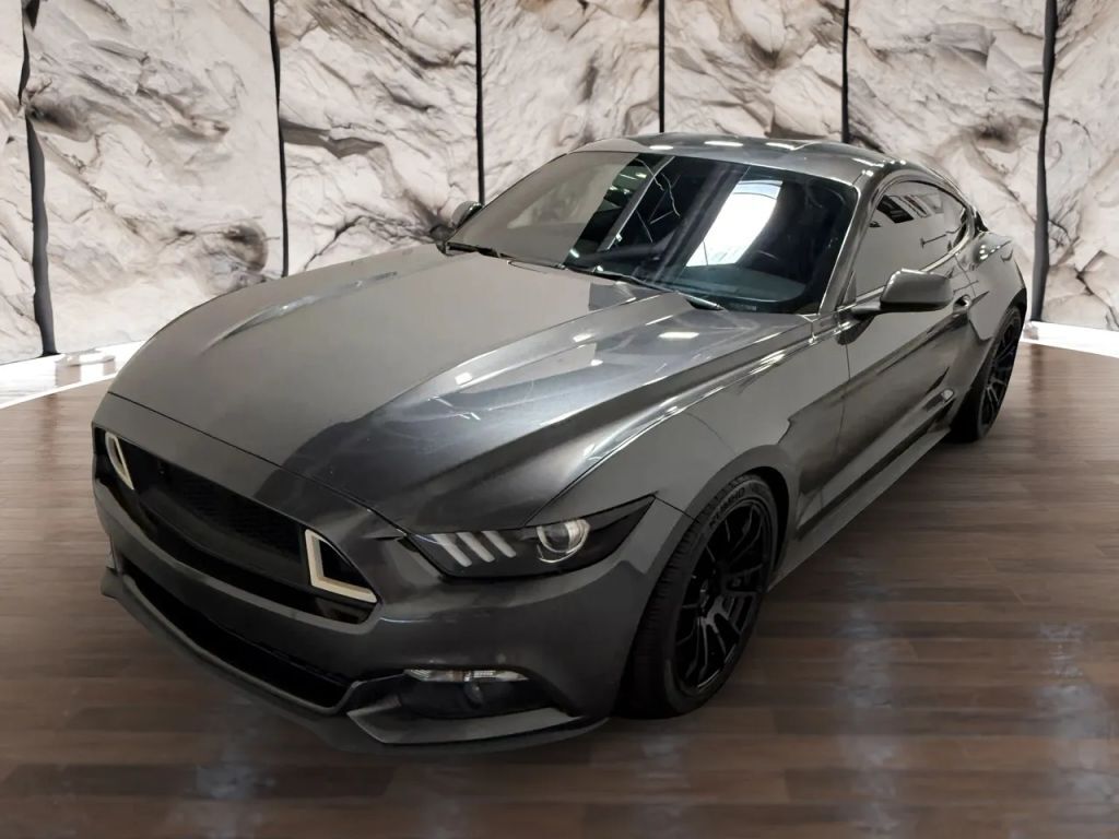 2017 FORD Mustang