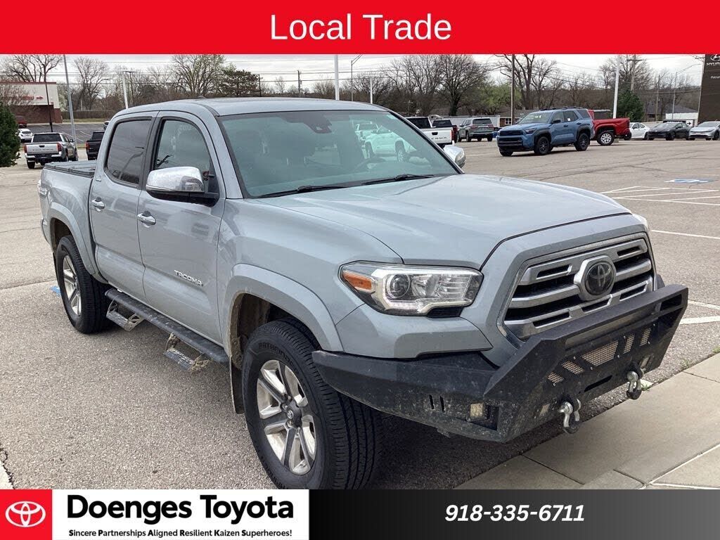 2018 TOYOTA Tacoma