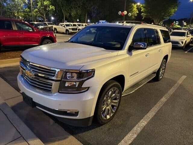 2017 CHEVROLET Suburban
