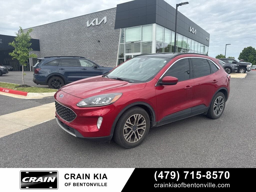 2020 FORD Escape