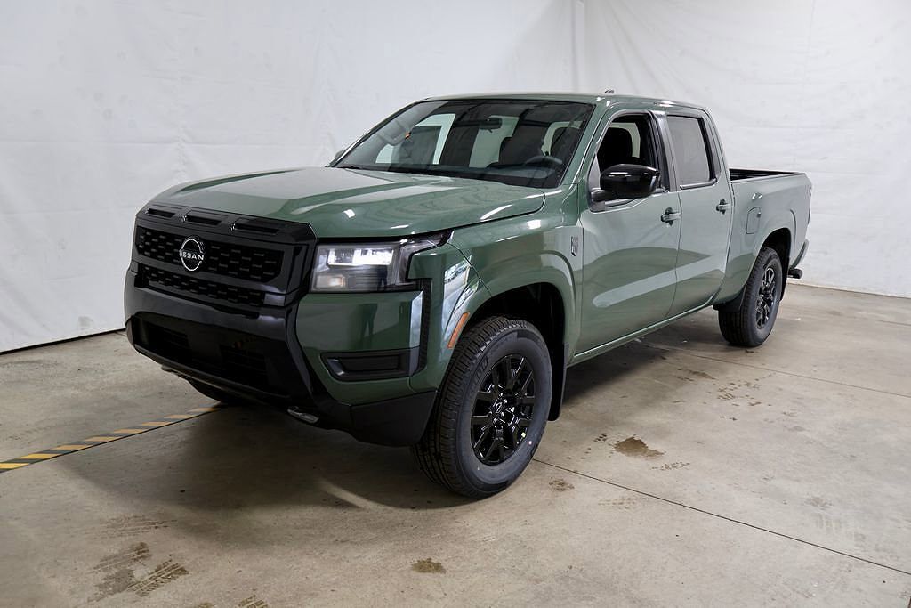 2026 NISSAN Frontier