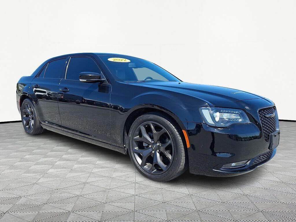 2022 CHRYSLER 300