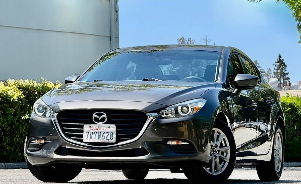 2017 MAZDA Mazda3