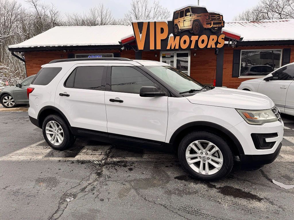 2017 FORD Explorer